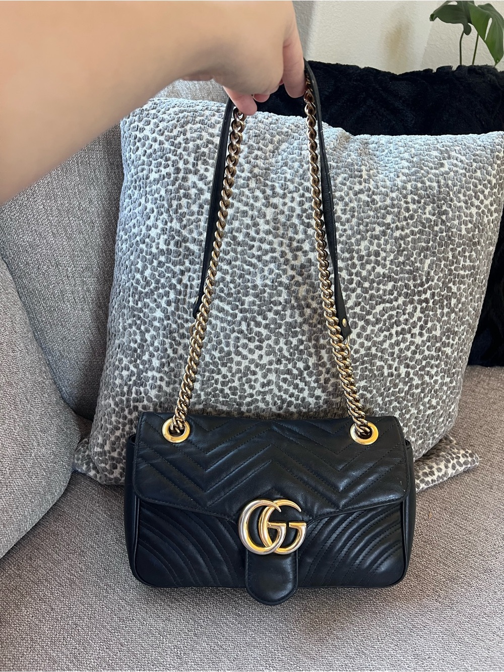 Gucci GG Marmont Matelassé Black Leather Small Shoulder Bag - Picture 3 of 12